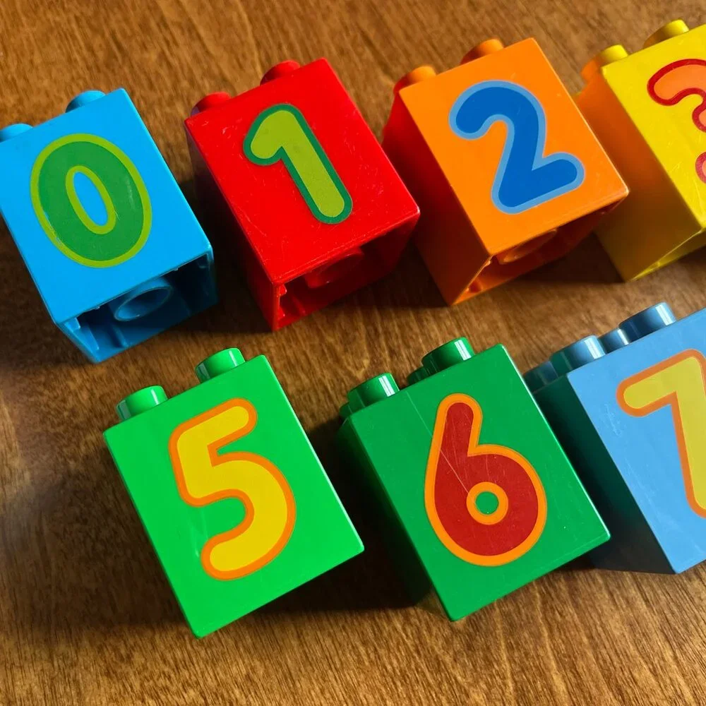 Duplo colorful numbers set 0-9